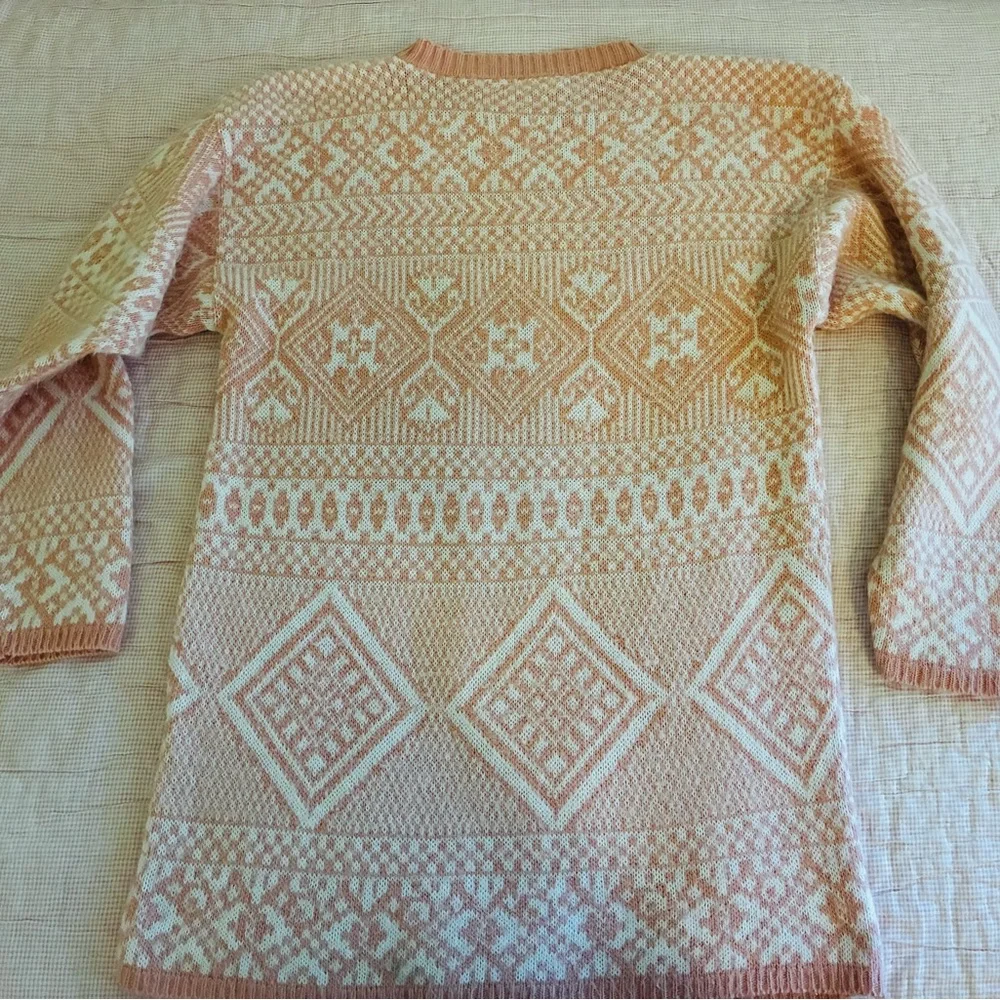 Vintage Pink & Cream Knit Sweater - Picture 2 of 5